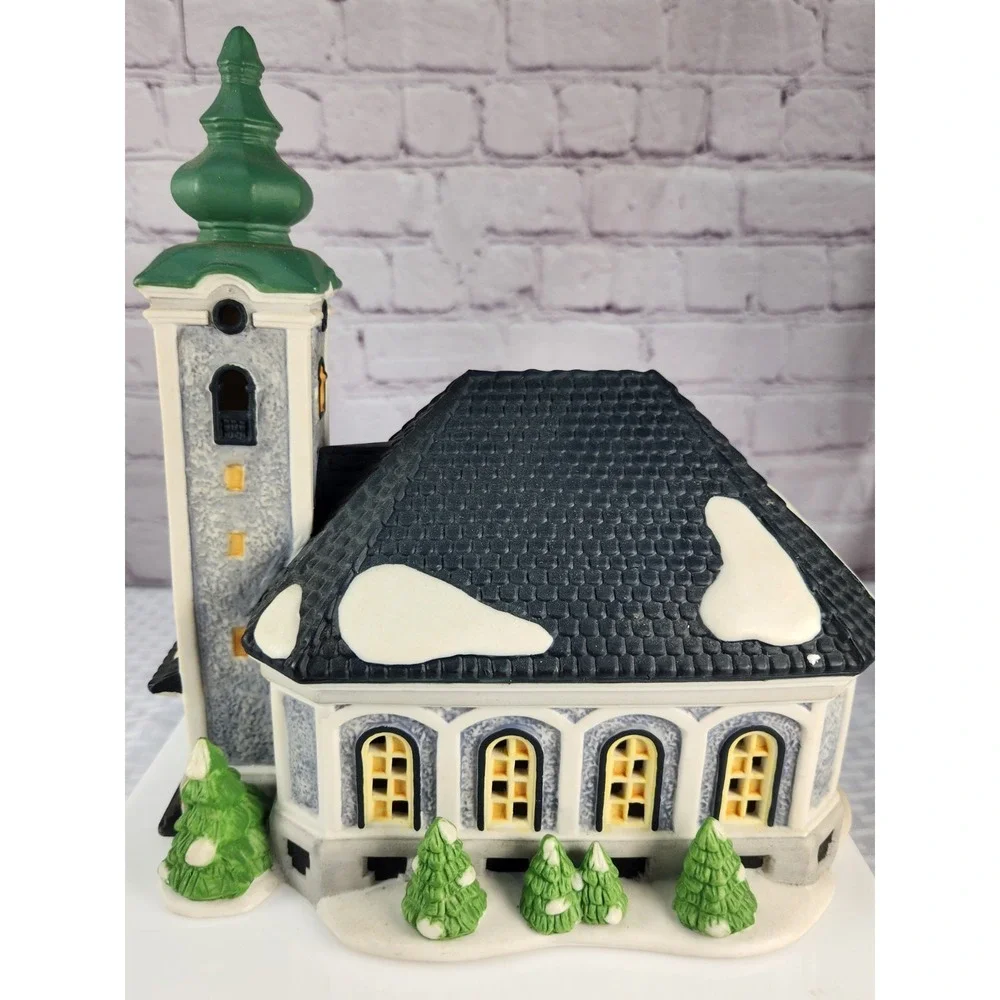 Department 56 Alpine Village Series St. Nikolaus Kirche Church With Box